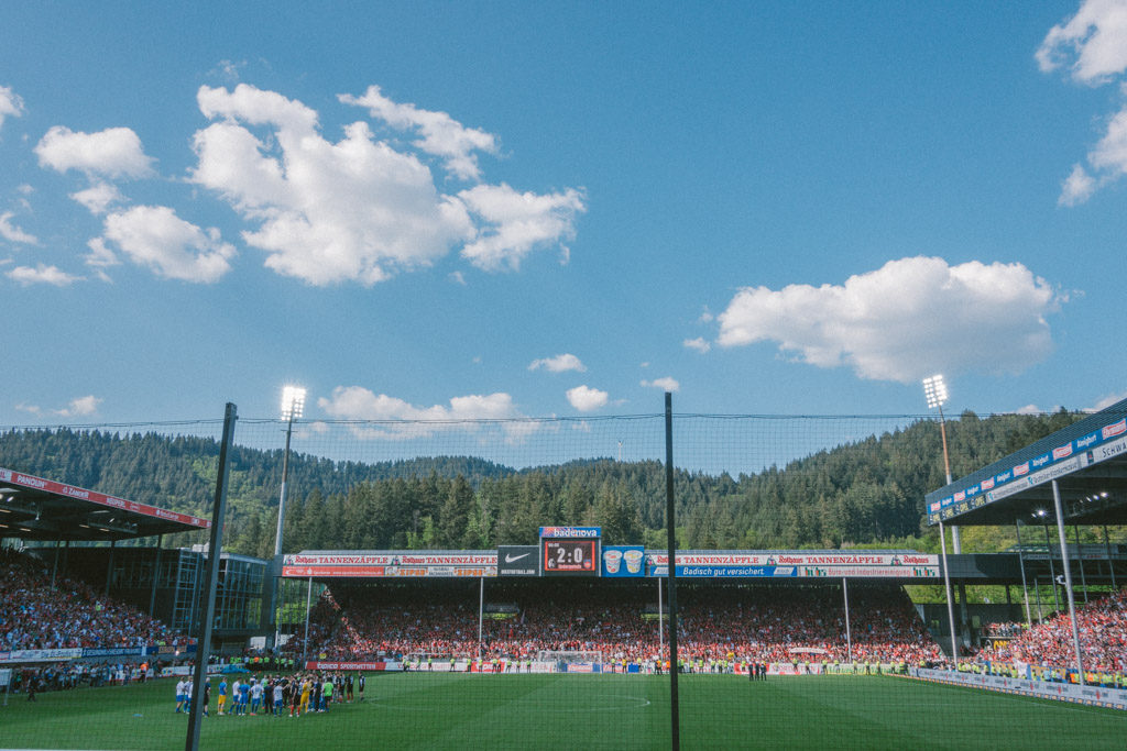 Christian Streich mit dem SC Freiburg nach dem Abpfiff