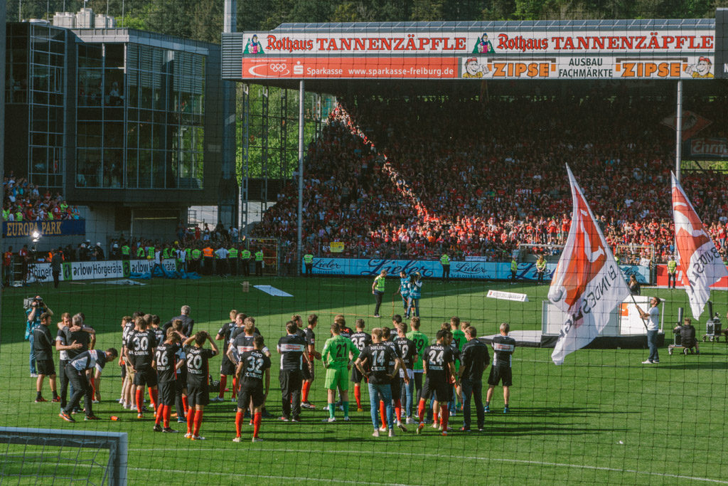 Christian Streich mit dem SC Freiburg nach dem Abpfiff